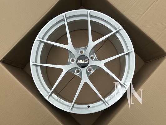 BBS FI R 바퀴 닦은 은 판매 GT3 M2 사용자 지정 가조 반지