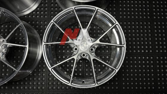 BMW 단조 휠 폴리쉬 실버 브러쉬드 페이스 F87 F80 F82 F90 M2 M3 M4 M5용
