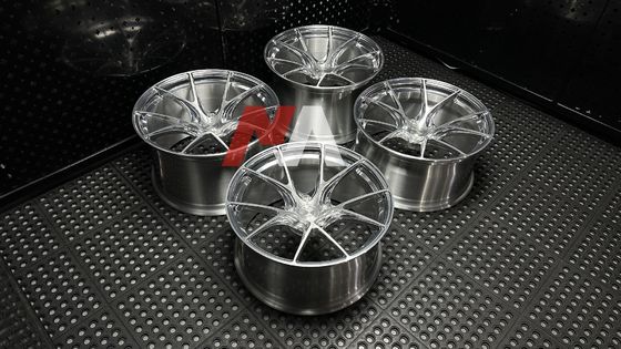 BMW 단조 휠 폴리쉬 실버 브러쉬드 페이스 F87 F80 F82 F90 M2 M3 M4 M5용